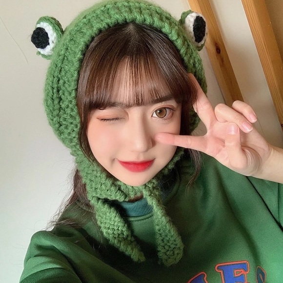 Green Frog Knit Headband & Ear Warmer with Long Ties - Picture 3 of 15